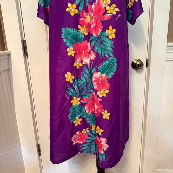 KALENA FASHIONS OF HAWAII DRESS SHIFT MUMU PURPLE PINK FLORAL SHORT SLEEVE Sz M - Picture 5 of 12